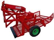 Peanut harvester